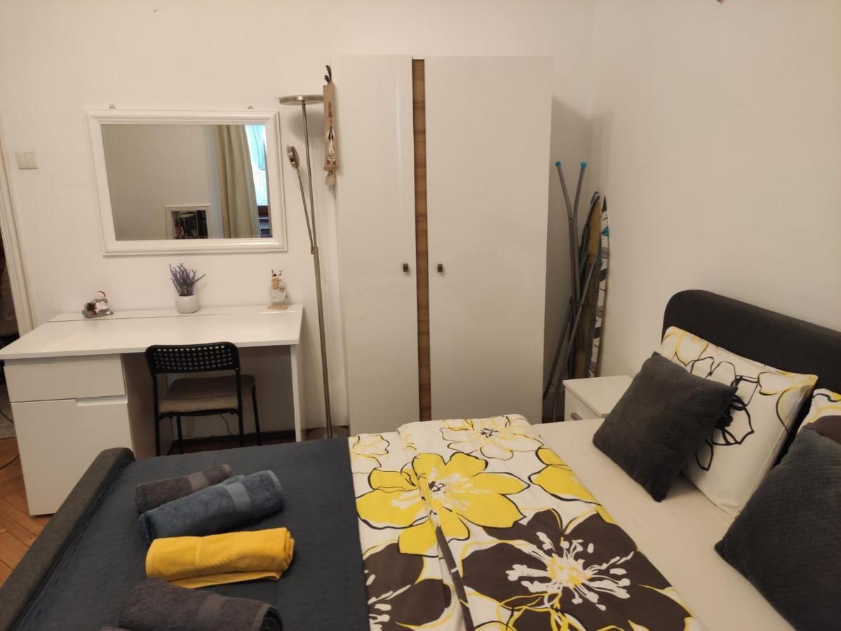 Royal Studio In Old Town 布加勒斯特 外观 照片